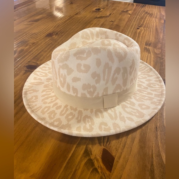 Cheetah Hat - Picture 1 of 1